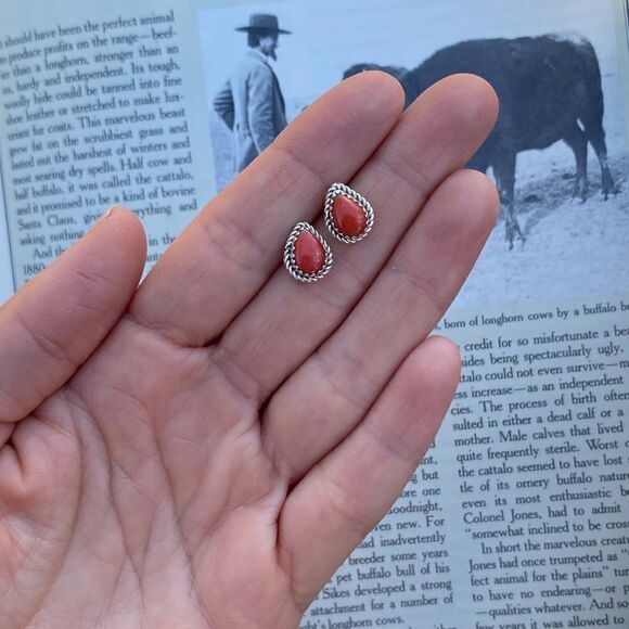 Red Coral Tear Drop Stud Earrings Sterling Silver Native American Made - Picture 1 of 2